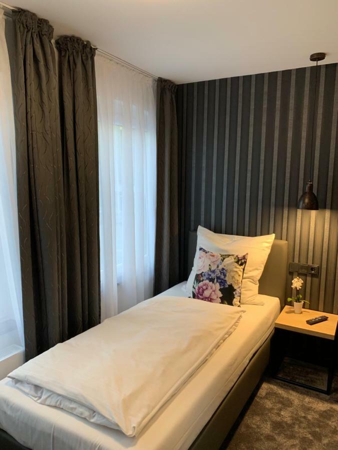Hotel Dias Pinneberg Zewnętrze zdjęcie
