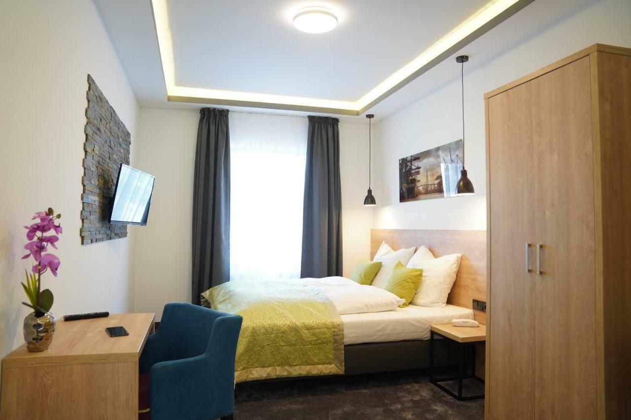 Hotel Dias Pinneberg Zewnętrze zdjęcie